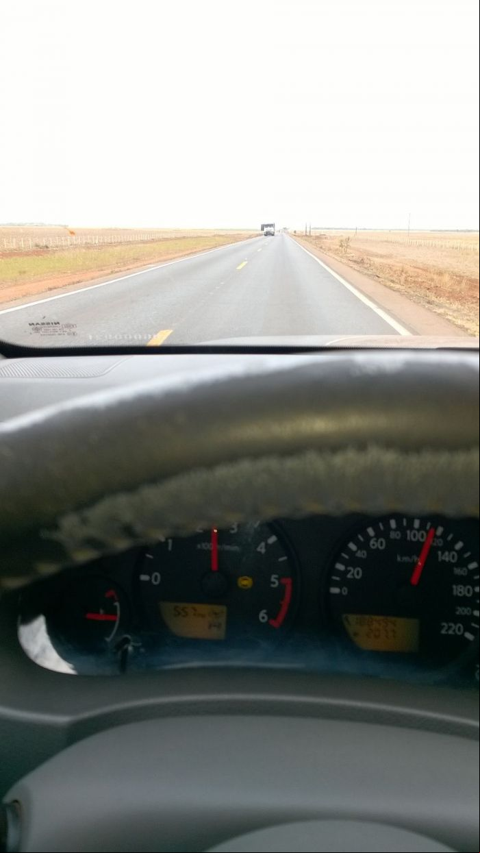 Imagem do dia - BR-163 em Mato Grosso, sem acostamento. Enviado por Tadeu
