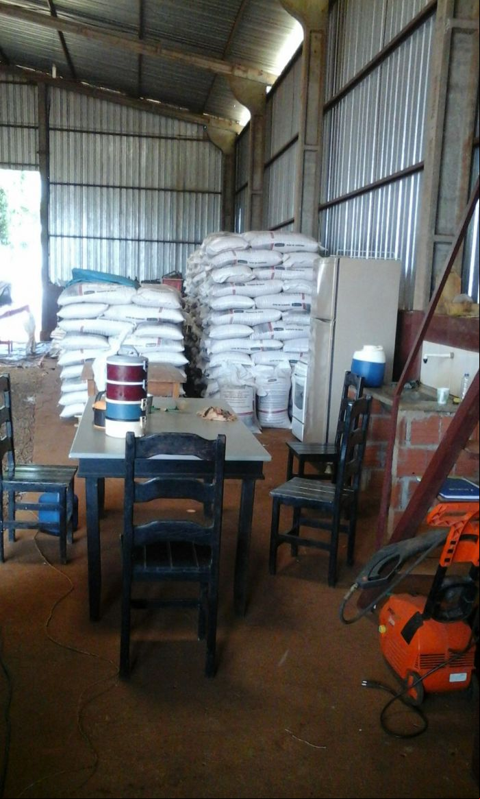 Imagem do dia - Tratamento da semente de soja para o plantio em Laguna Carapã (MS). Enviado por Antônio Rodrigues Neto